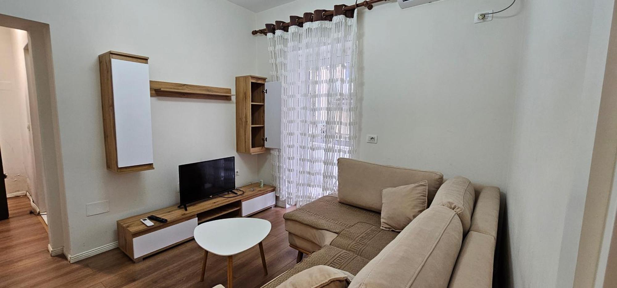 Ajla Komuna Apartament Appartement Tirana Buitenkant foto