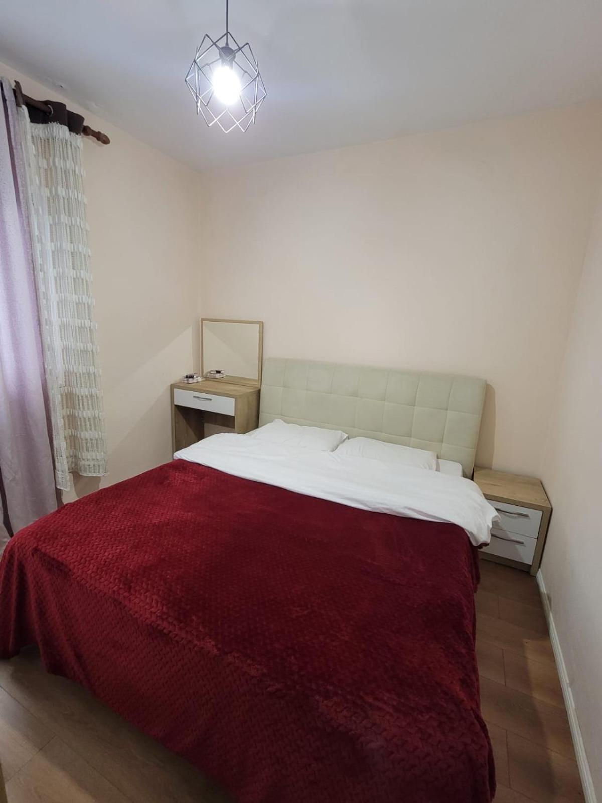 Ajla Komuna Apartament Appartement Tirana Buitenkant foto